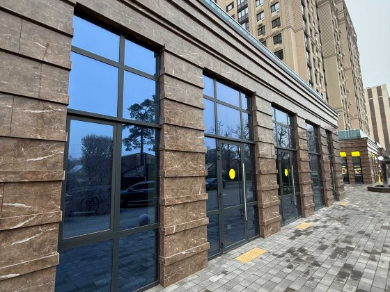 Фасадне комерційне приміщення в ЖК "Центральний Преміум" м.Ірпінь Ірпінь