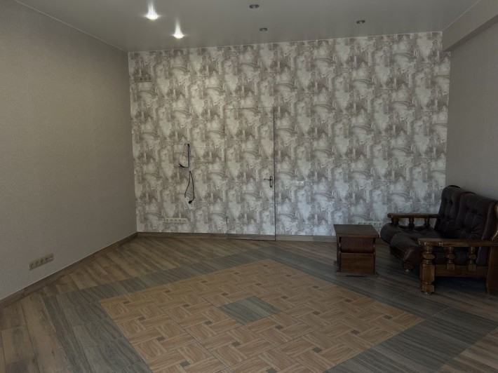 Оренда Комерційного Приміщення 28 м2  Ірпінь біля ринку  без комісії - фото 1