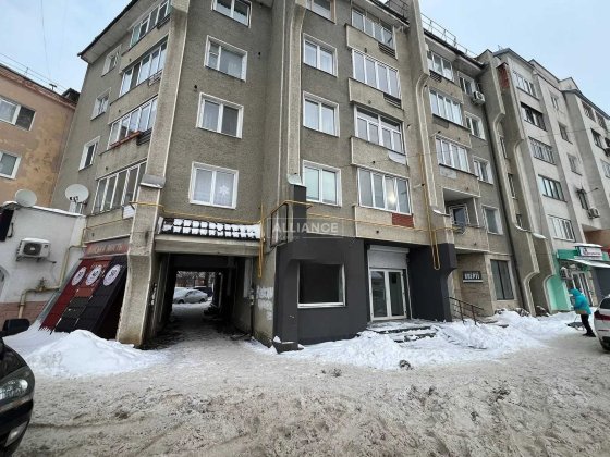 Оренда комерційного приміщення Кольцо - Коновальця , Бандери , Дудаєва Івано-Франківськ