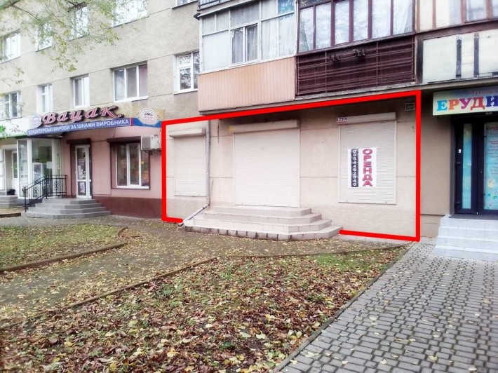 Фасадне приміщення в центрі, 73 кв.м., 1 поверх, вул.Галицька - фото 1