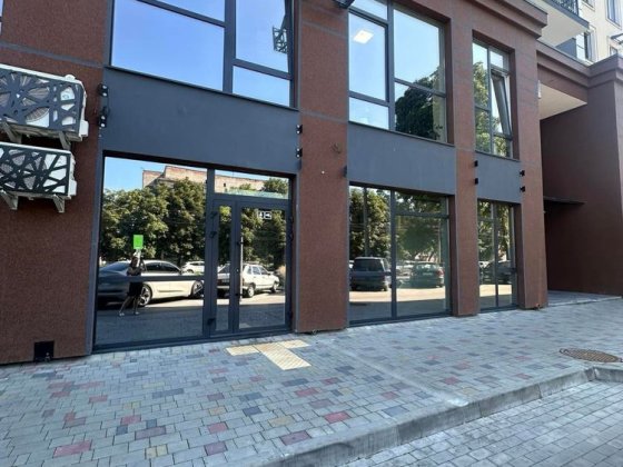 Оренда фасадного приміщення ЖК «Kyiv Sky” Луцьк