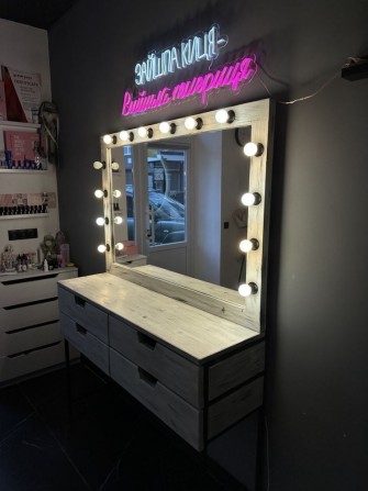 Ірпінь. Суборенда робоче місце бровіта/візажиста - фото 1