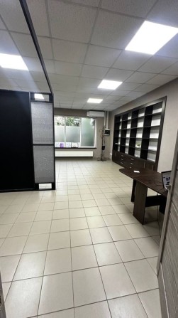 Оренда фасадного приміщення 48 м2 м-рн Пасічна - фото 1
