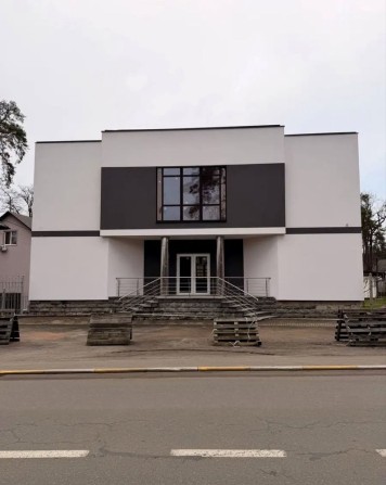 Оренда приміщення 400 м2 поруч з Центральним парком - фото 1