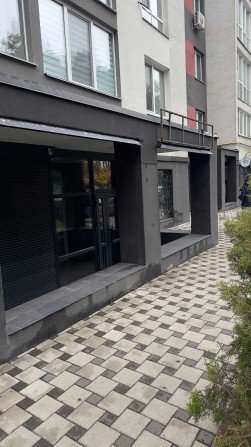 Оренда комерційного приміщення 88.8 кв.м. по вул. М.Донцова Ірпінь - фото 1