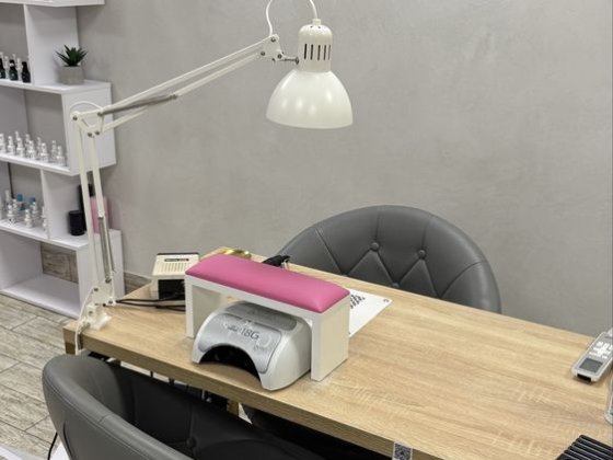 Робоче місце майстра манікюру Івано-Франківськ
