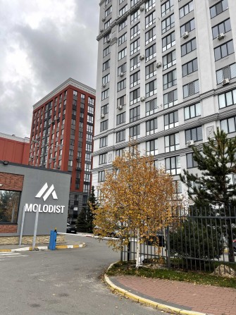 Оренда комерційного приміщення 102 м.кв. в ЖК "Ірпінь Сіті" - фото 1