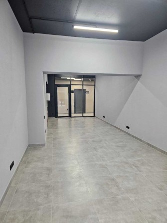 Оренда комерційного приміщення  з ремонтом у бізнес-центрі «Ренесанс» - фото 1