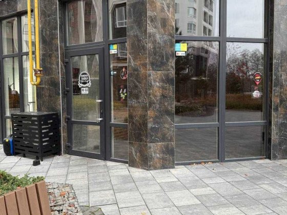 Оренда комерційного приміщення в сучасному житловому комплексі Ирпень