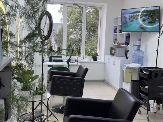 Оренда для перукаря ,колориста. Кременчуг