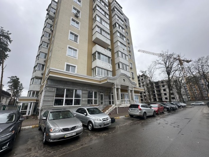 Комерційне приміщення 106 м2 окремий вхід в центрі по вулиці 8 Березня - фото 1