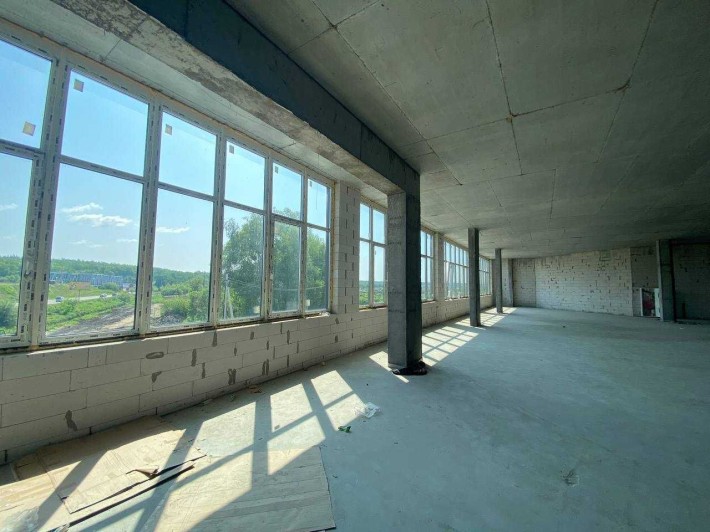 Оренда фасадного приміщення 485 м² у ЖК «Синергія Сіті» - фото 1