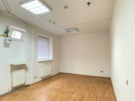 Оренда офісного приміщення 22.5м2 у Центрі міста_VD Івано-Франківськ