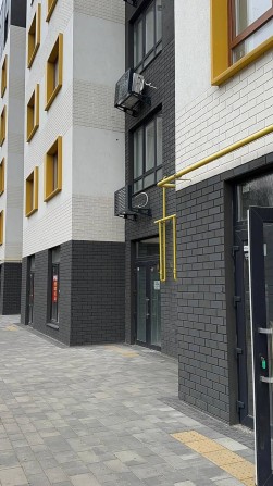 Оренда фасадного комерційного приміщення в ЖК «Молодість», Ірпінь - фото 1