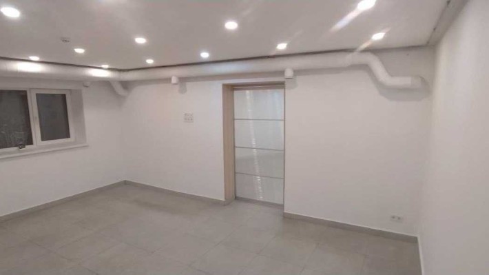 Приміщення в центральній частині, вул.Довга - фото 1