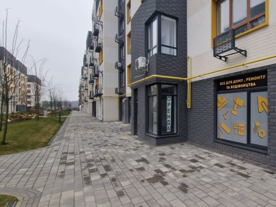 Оренда кутового приміщення, цоколь, ЖК «Молодість» — окремий вхід Ирпень