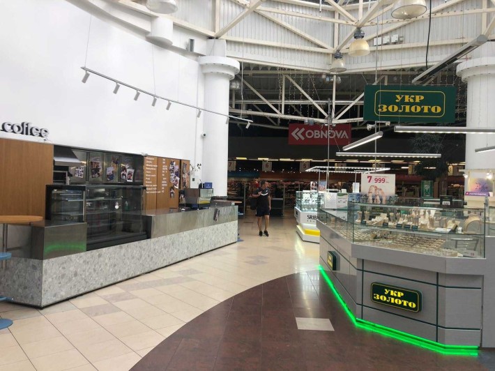 Оренда ТЦ Арсен м. Івано.-Франківськ ,  16 м.кв. (під кав'ярню) - фото 1