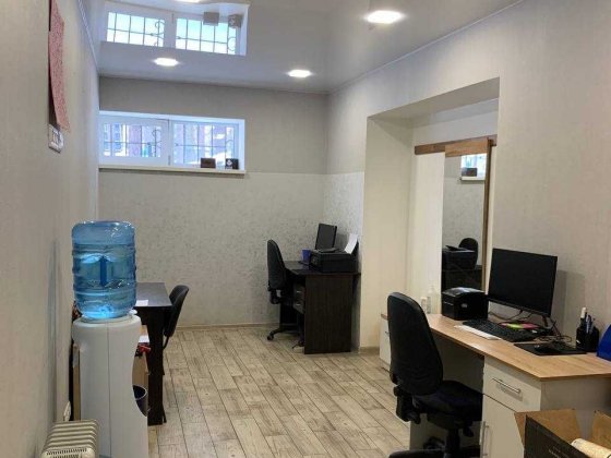 Здам офіс в Ірпені. Площа 14.5 м.кв Вартість 8000 грн. Ірпінь