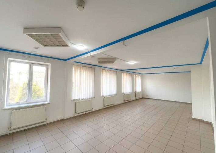 Оренда офісного приміщення з ремонтом неподалік центру міста - фото 1