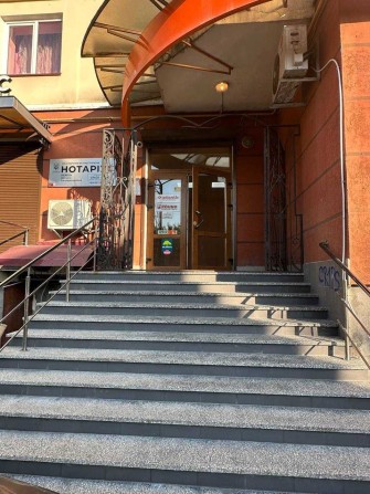 Оренда Комерційне приміщення 86 м², перша лінія, Вовчинецька - фото 1