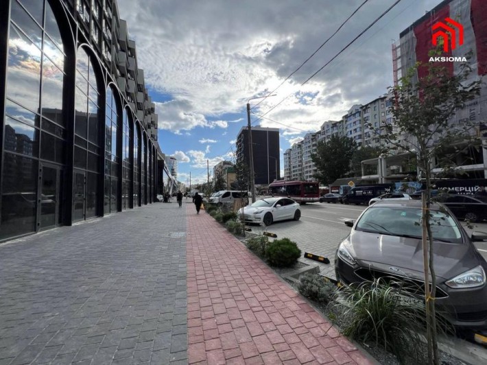 Оренда в центрі 23 кв.м на 1-ому поверсі. - фото 1