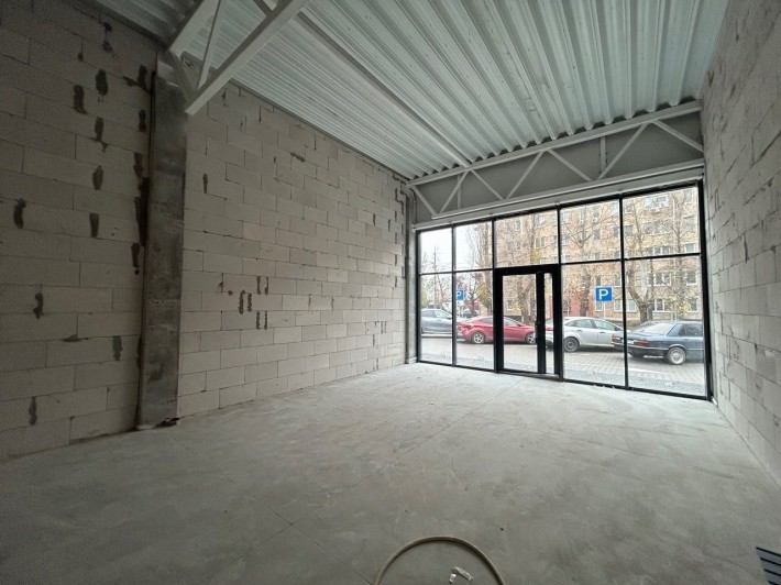 Оренда Фасад 110м2 поруч ФОРА - фото 1