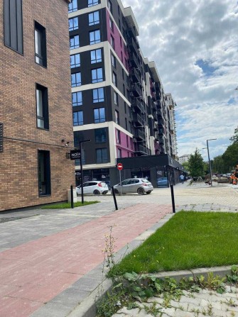 Оренда фасадного приміщення Центр - фото 1