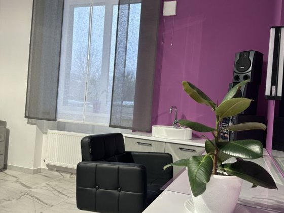 Оренда. Перукарське крісло.Салон краси. Луцьк