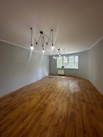 Оренда фасадного офісу 50 м2 в центрі міста - фото 1