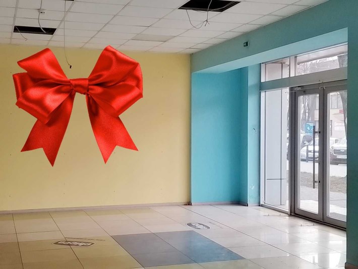 Центр! Торгове приміщення з парковкою, вул.Галицька, 180 кв/м - фото 1