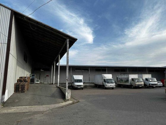 Здаються склади в оренду 750 м.кв. з рампою Івано-Франківськ