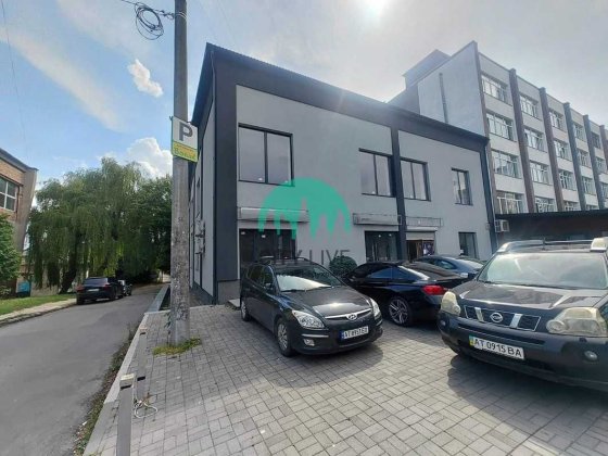 Здається в оренду просторе комерційне приміщення в центрі(60) Івано-Франківськ