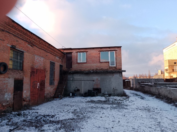 Надам в довгострокову оренду приміщення комерційного призначення 120кв - фото 1