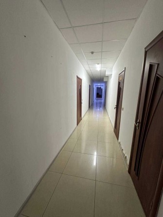 Офіс з окремим входом в центрі Рівного - фото 1