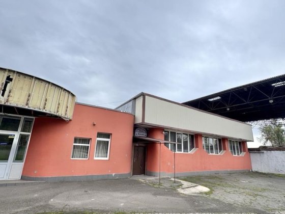 Аренда коммерческого помещения в парке на Соц городе