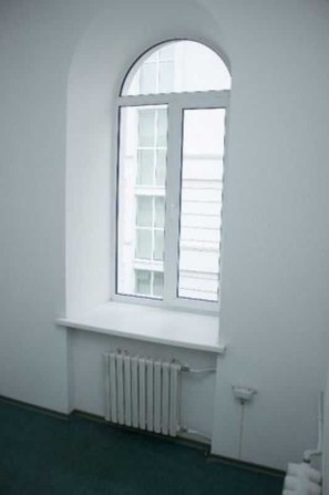 Офісне приміщення в центральній частині міста - фото 1