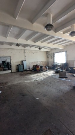 Оренда/продаж виробничого приміщення 600 м2, вул. Біла, також є бокси - фото 1