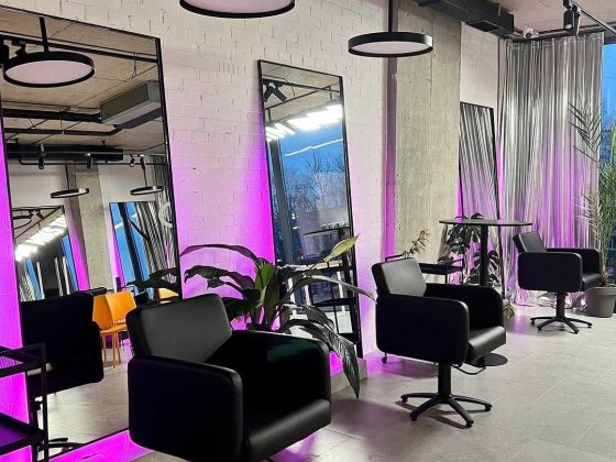 Оренда робоче місце майстра перукаря Skyliner , стиліста , Рівне Рівне