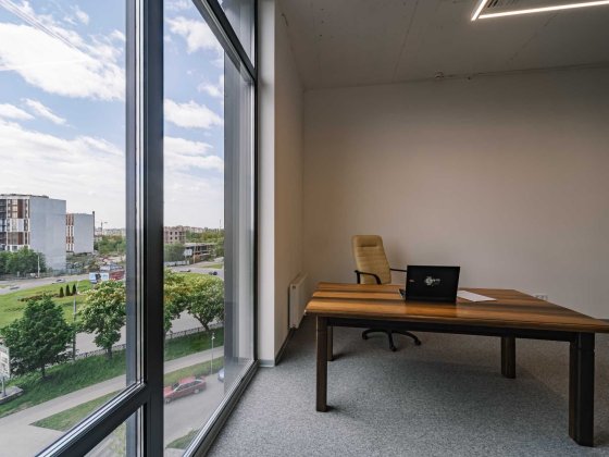 Оренда офісу площею 59м2 для тебе та твоєї команди в БЦ Space4 Ровно