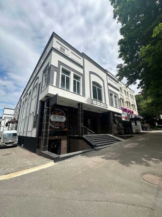 ЦЕНТР 24м2 Здам ОФІС з Новим РЕМОНТОМ та Парковкою - фото 1