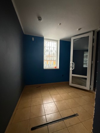 Здам комерційне приміщення Британська, перша лінія - фото 1