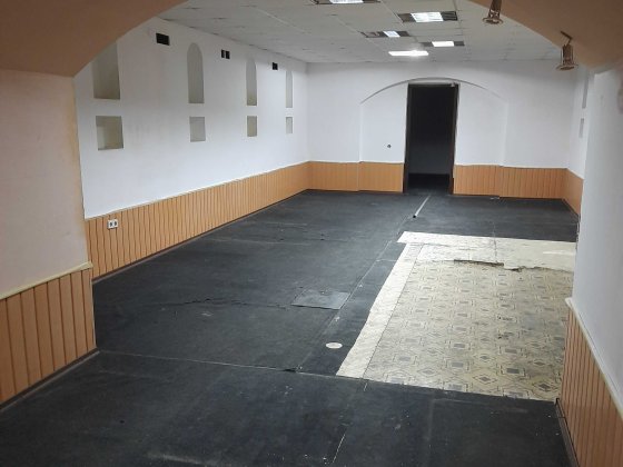 Здаю в оренду зал 100 м 2. По вул Британська 26