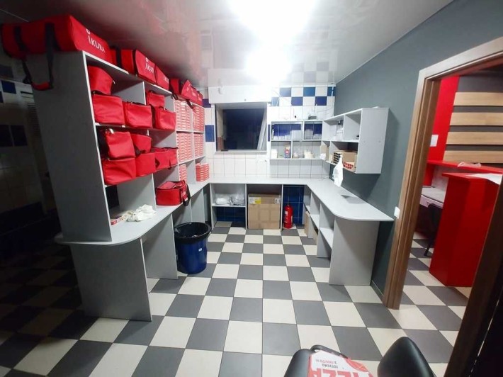 Центр, приміщення з кухнею - фото 1