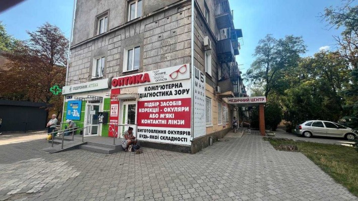 Локація яка працює на вас. Центр. Парковка. Окремий вхід. - фото 1