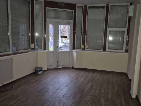 Новинка на ринку! Здам комерційне приміщення, вул.Соборна,пл.93.7кв.м Ровно