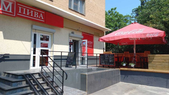 Здається в оренду торгове приміщення , вул.Соборності 74 зона А+ - фото 1