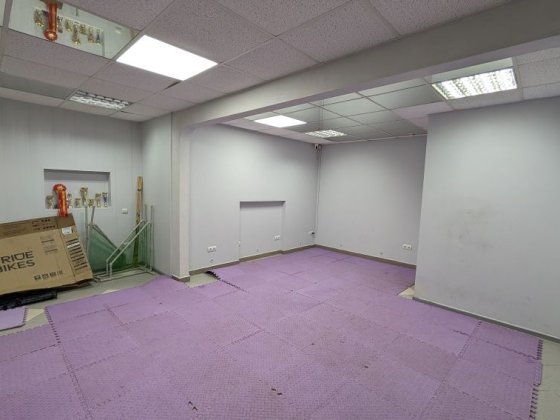 Здається в оренду комерційне приміщення по вул. Української Дивізії Івано-Франківськ