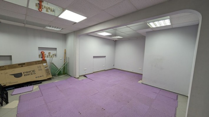 Здається в оренду комерційне приміщення по вул. Української Дивізії - фото 1