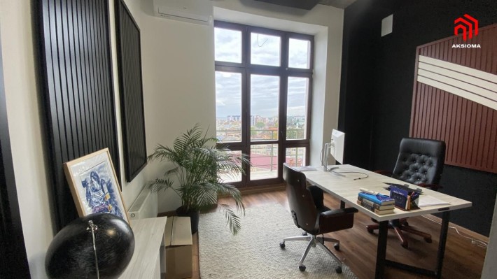 Оренда стильного офісу 330м з панорамою на озеро - фото 1