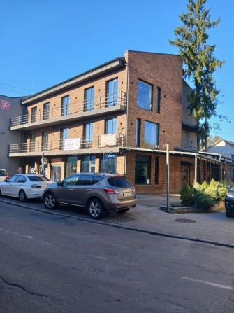 Оренда фасадного приміщення, центр міста - фото 1